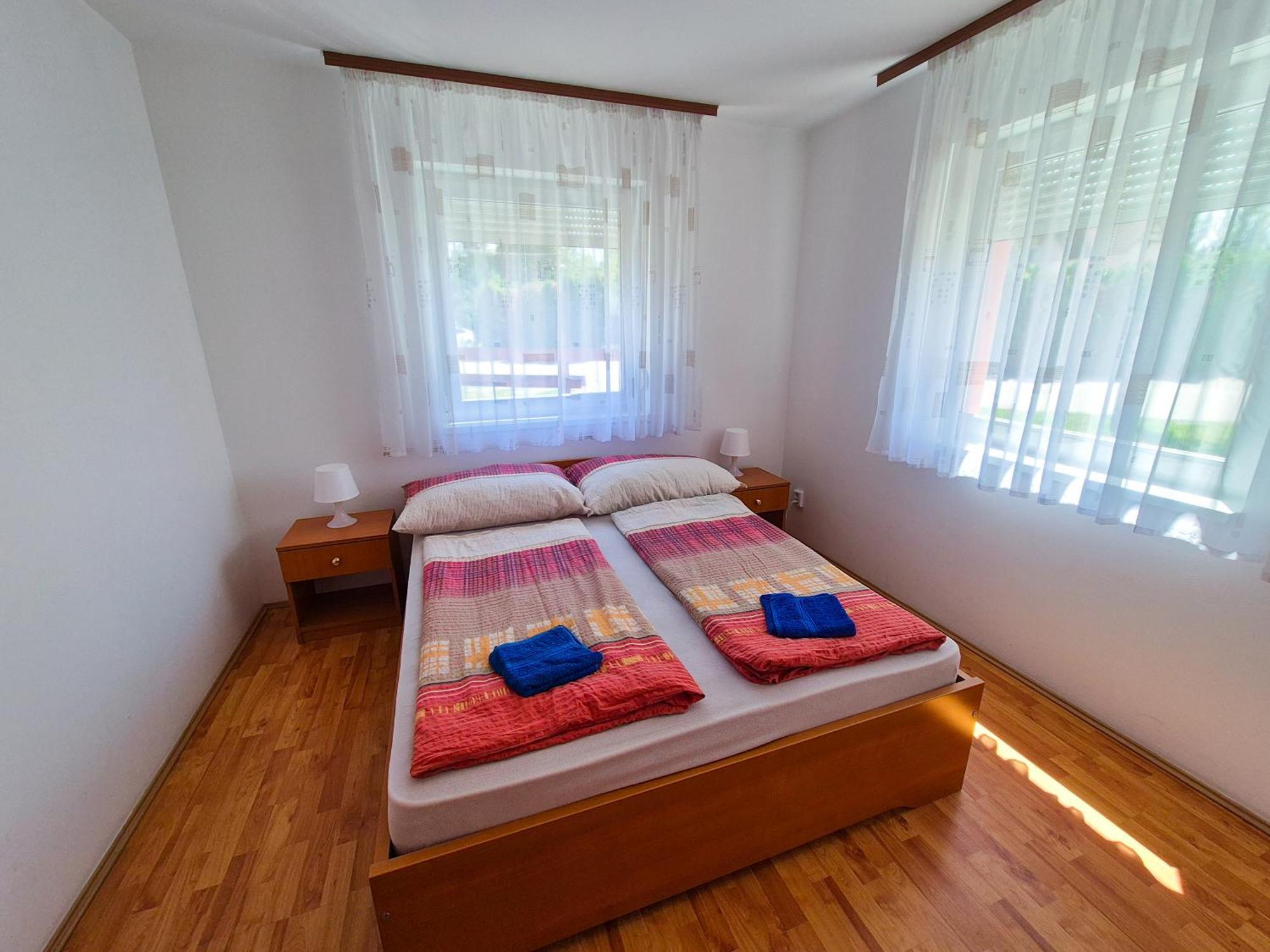 Ildiko Apartmanhaz Zamárdi Exterior foto